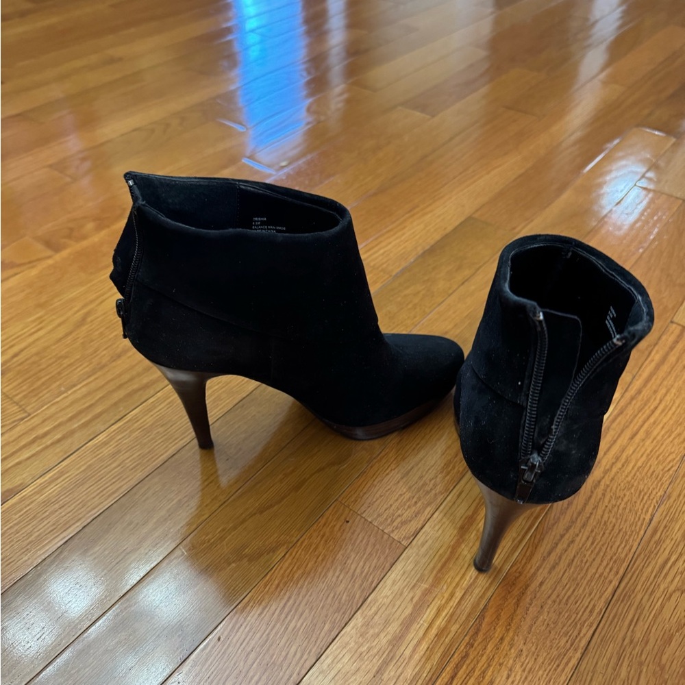 Steve Madden trishia Black Ankle Boots size 8.5